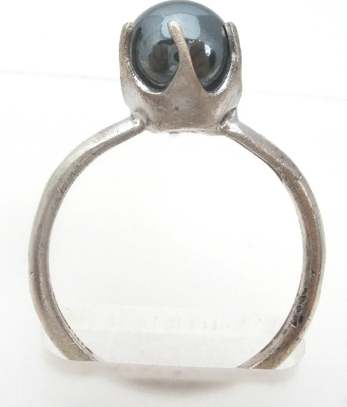 Women's rings petite-stone-Uncas Hematite Ring Sterling Silver Size 7