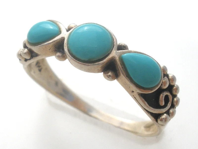 Women's rings glowing-gem-3 Stone Turquoise Ring Sterling Silver Size 8