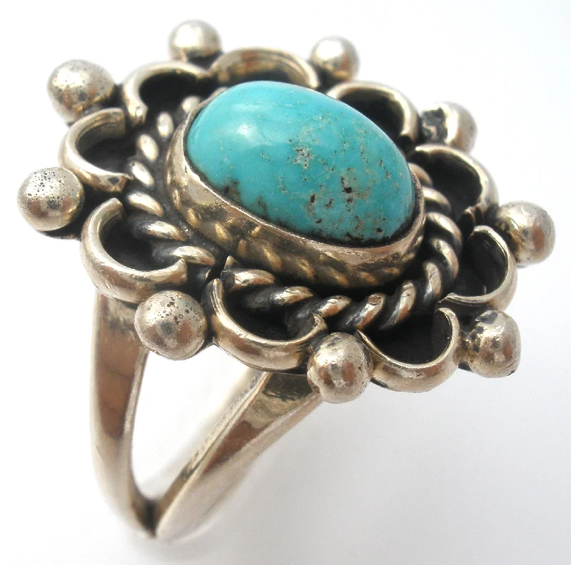 Women's rings mixed-metal-Turquoise Ring Size 5.5 Sterling Silver Vintage