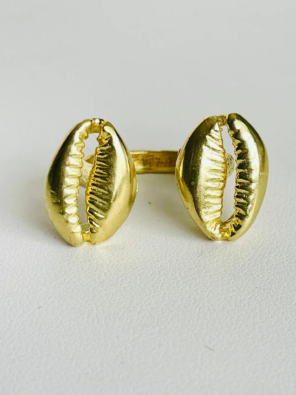 Women's rings airy-feminine-The Floating Cowrie Ring in gold & silver